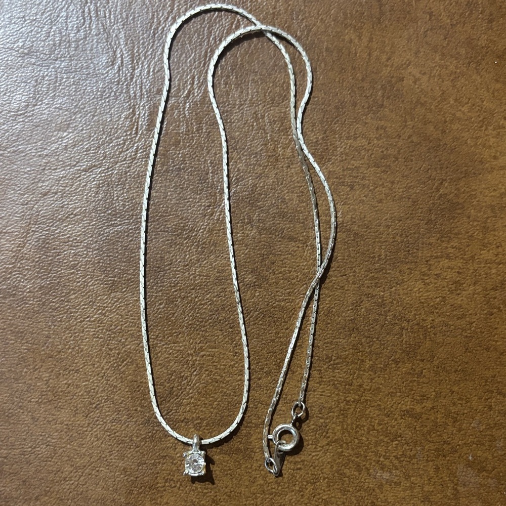 Sterling Silver Solitaire Pendant Necklace in Silver